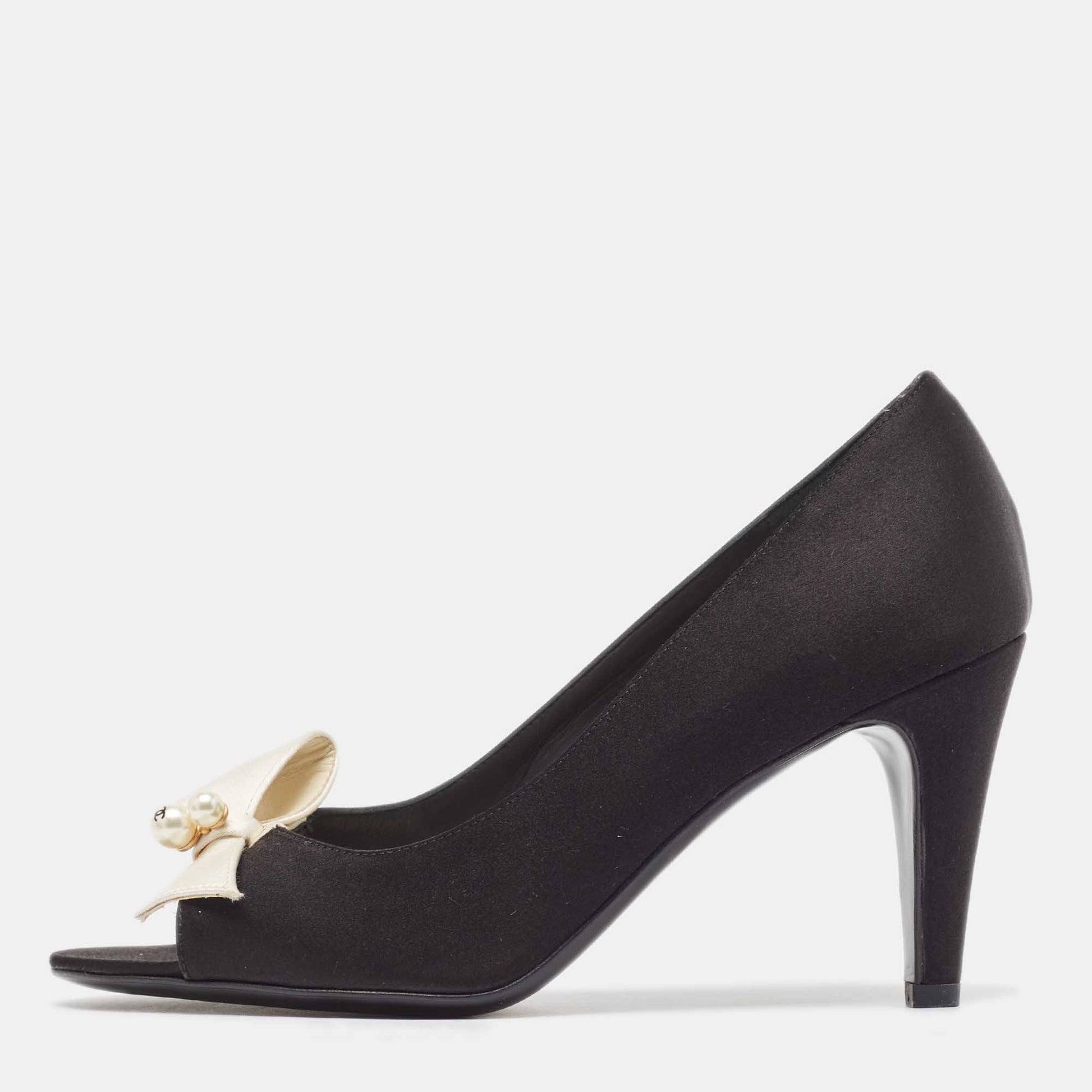 Chanel Black/White Satin Pearl Embellished Bow Peep Toe Pumps Size 37 RJC4317