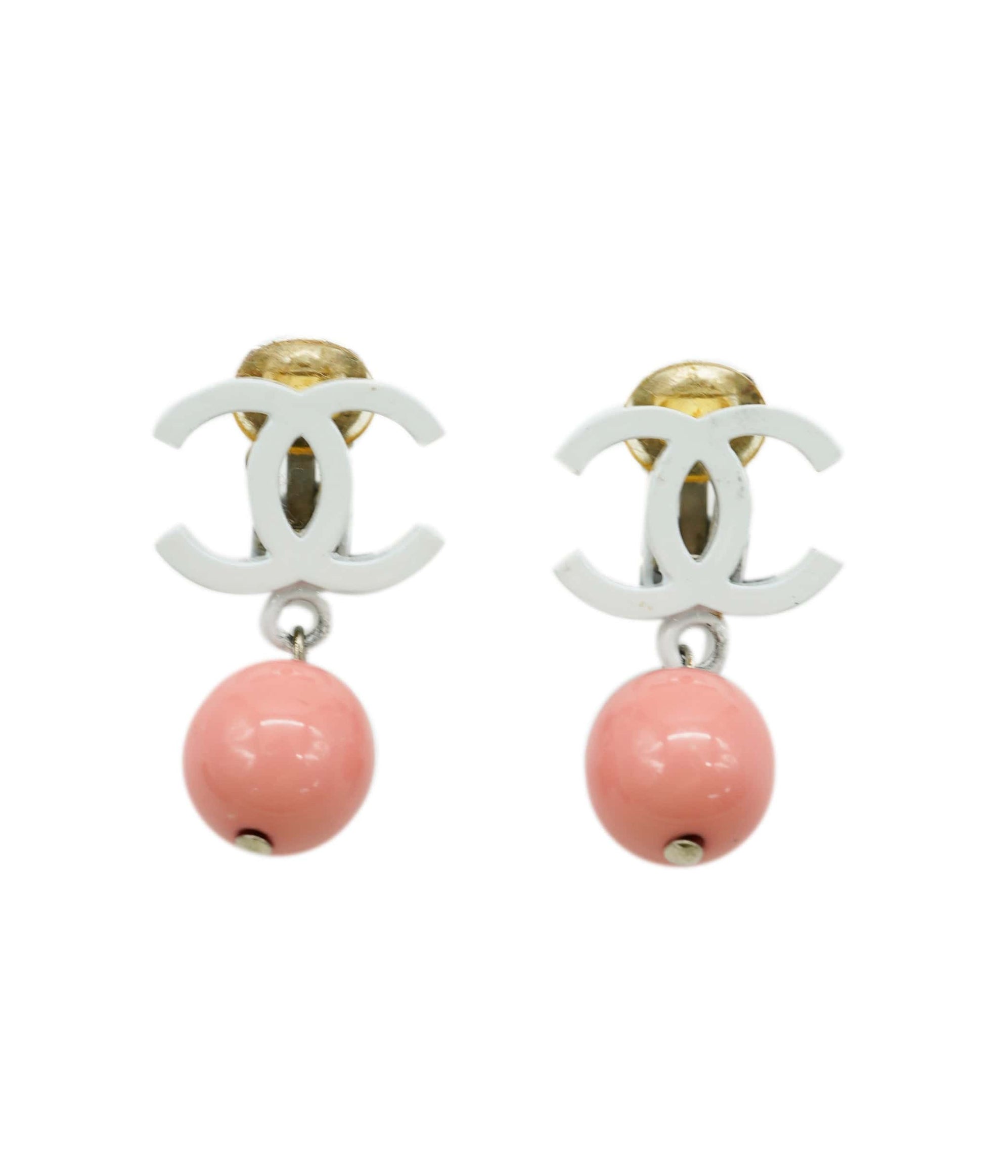 CHANEL 04C Pink & White CC Drop Clip-On Earrings DBXS2114