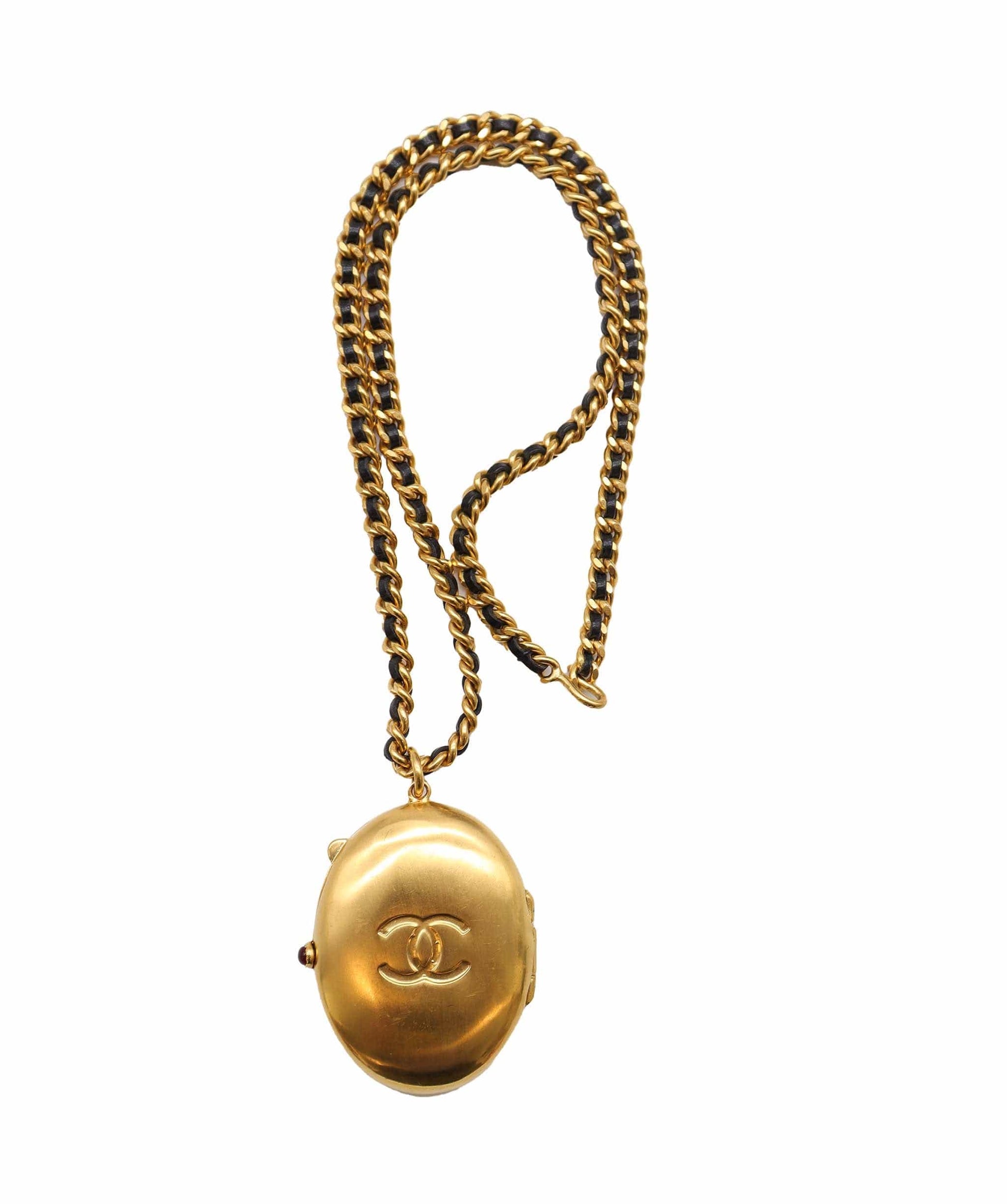 CHANEL Locket Necklace DXBS2285
