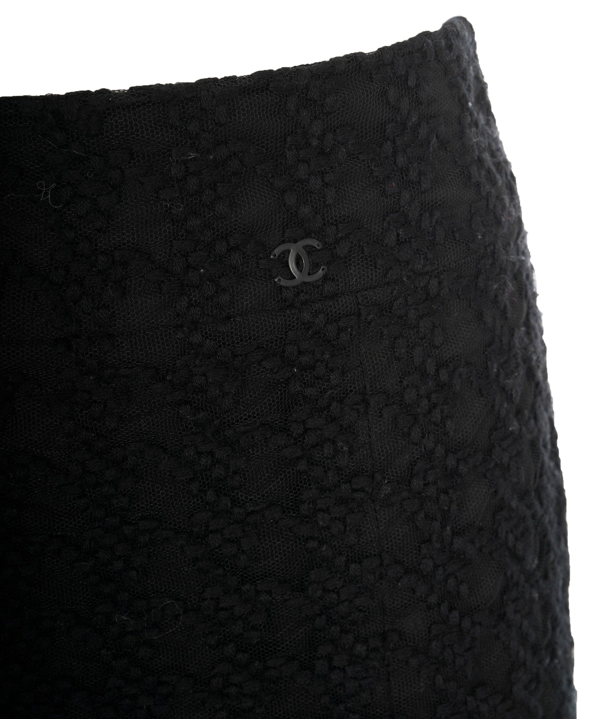 Chanel black lace skirt  AVL1447