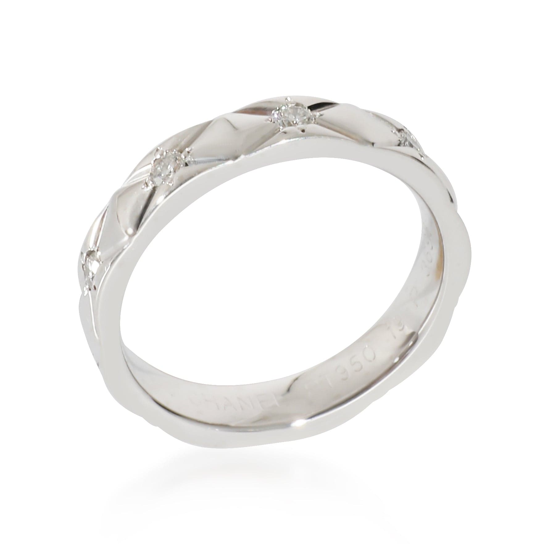 Chanel Matelasse Band in  Platinum 0.25 CTW