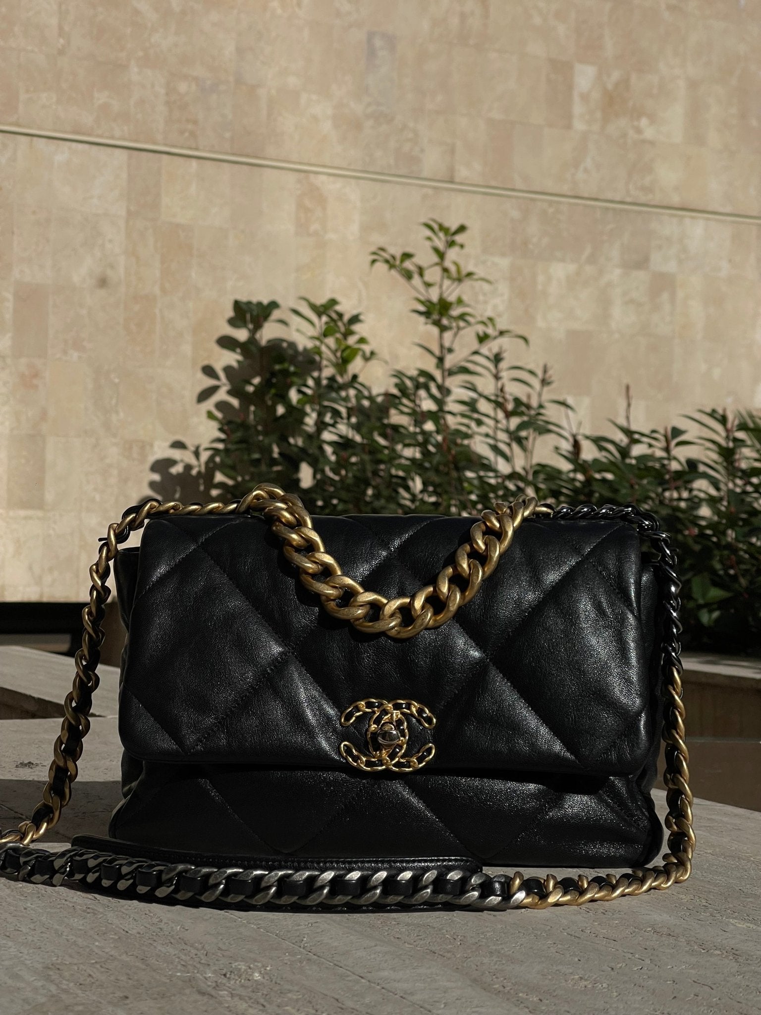 Chanel Sac 19 Noir Mm Jewelry