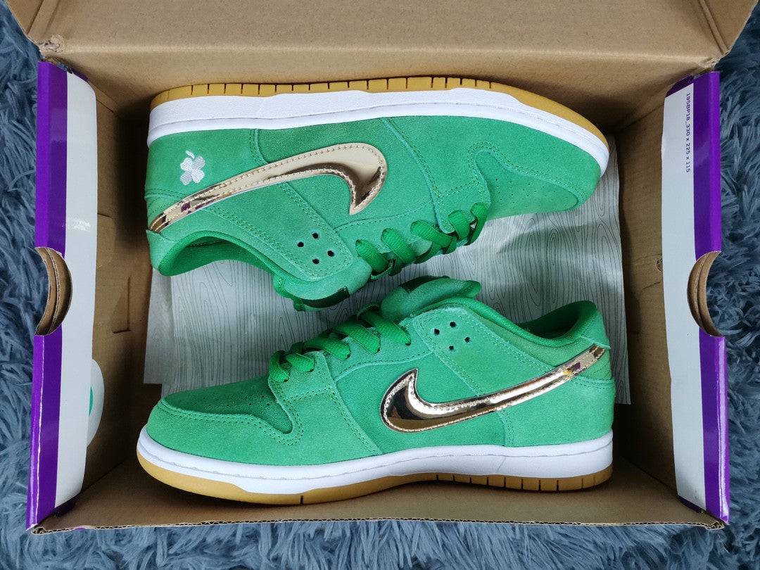 Nike Air Force Low Pine Green Travel Bag