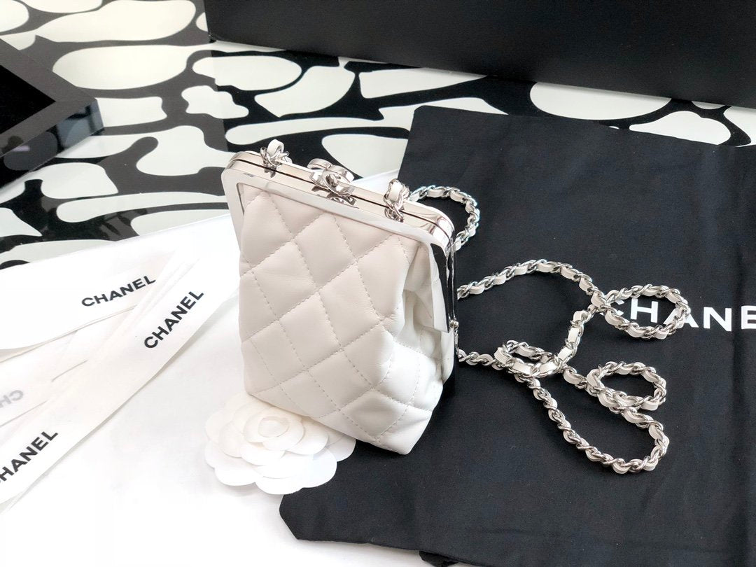 Chanel Cruise Clutch Crossbaby Bag For Women White Clutch Bag