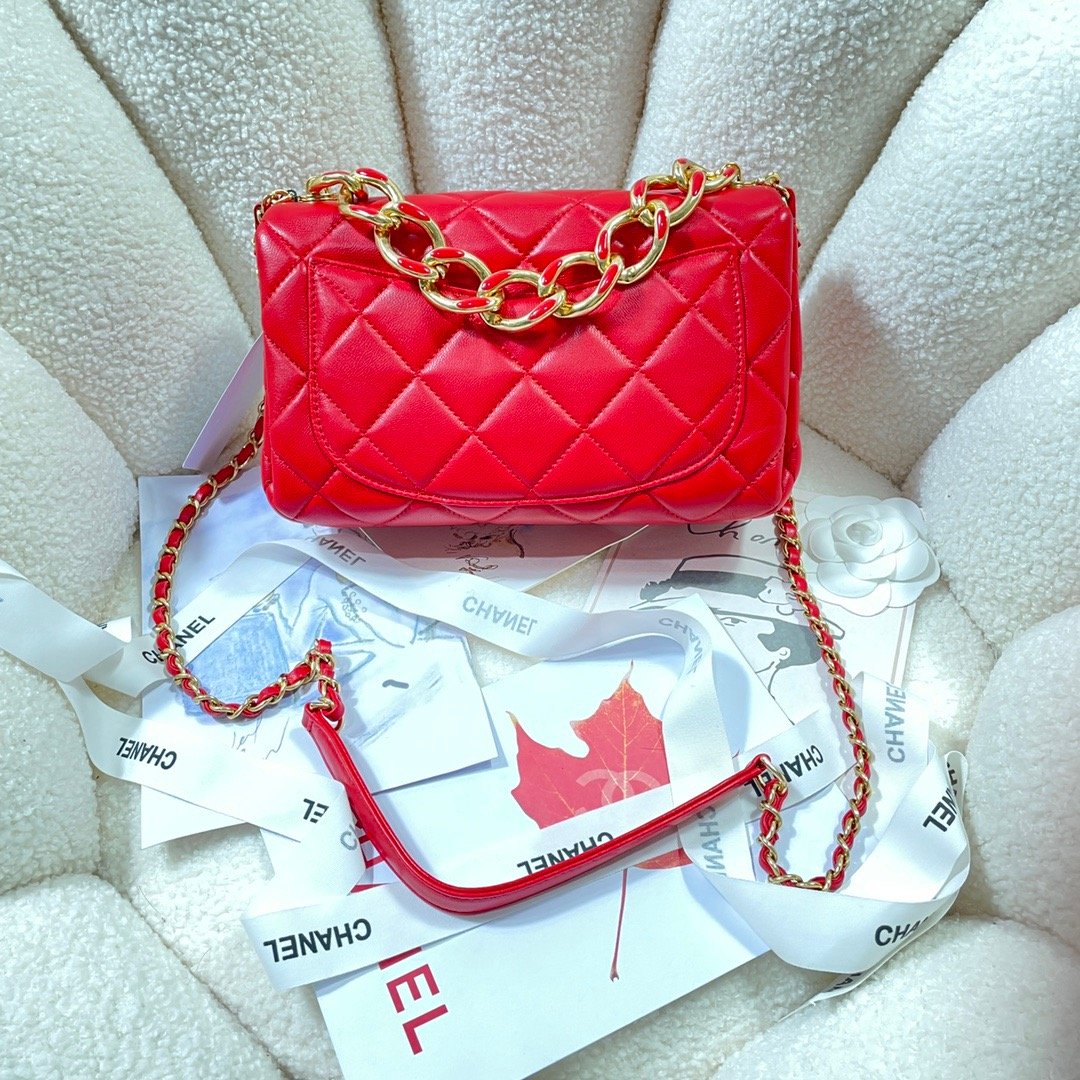 CHLLarge Hardware , ’s , Red Gold Flap Shoulder Bag