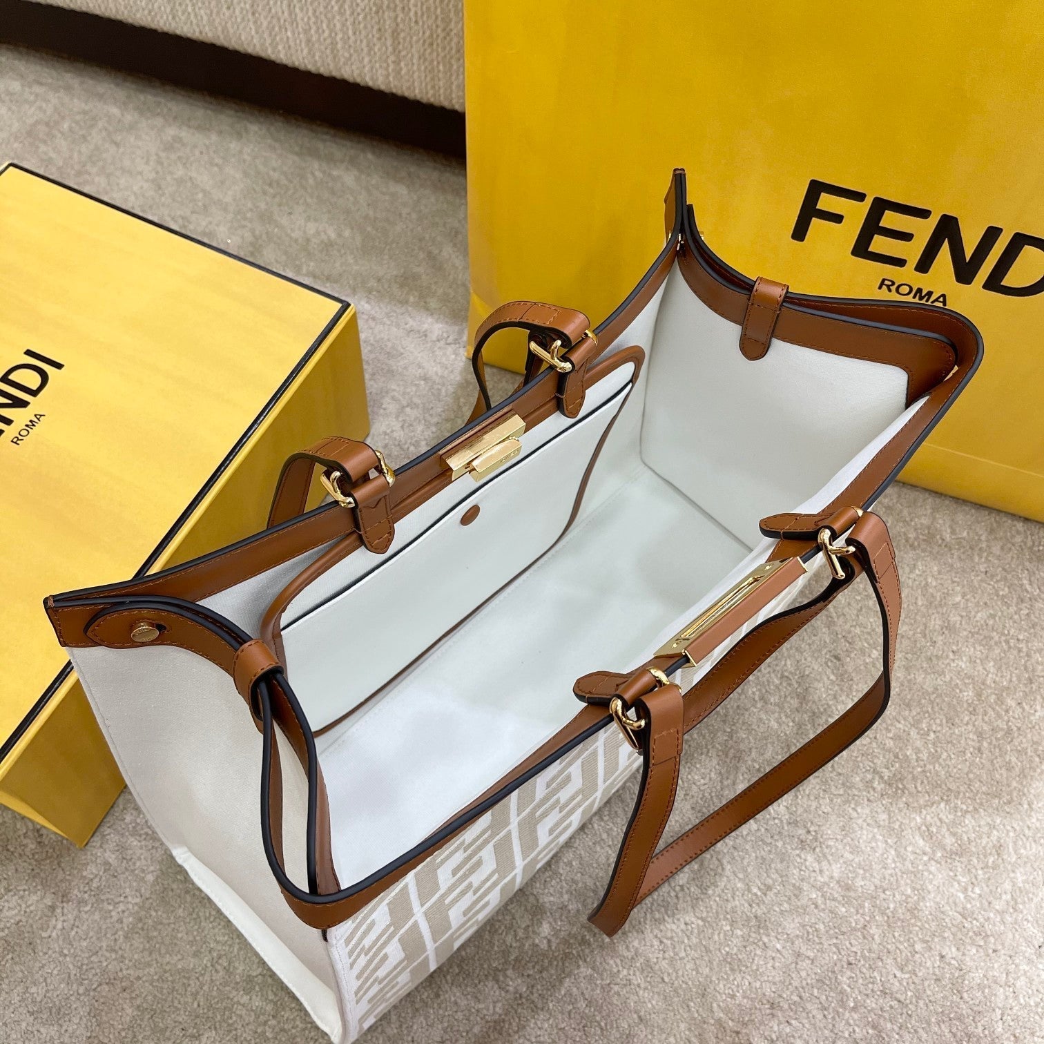 Fendi Top QualityTop Quality Peekaboo X- Canvas White FF Shoulder Bag
