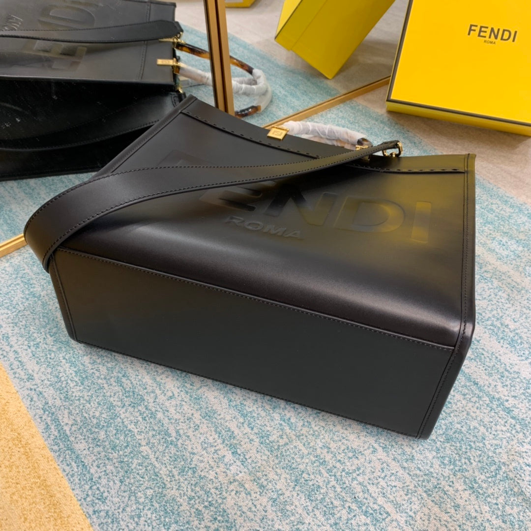 Fendi Top QualityTop Quality Sunshine , Black Medium FF Crossbody Bag