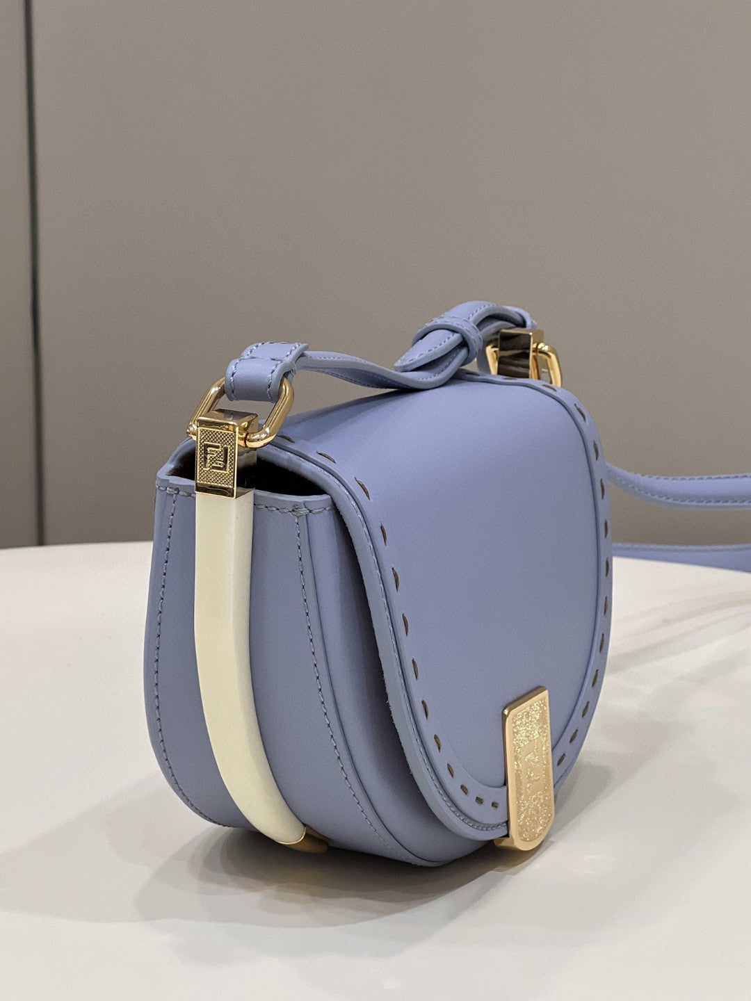 Top QualityTop Quality Moonlight Saddle Blue Handbag