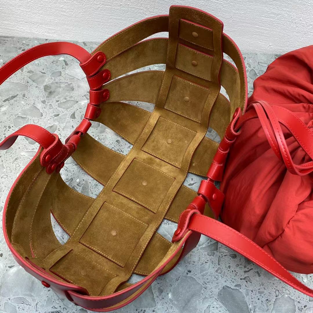 Top Quality Metop Qualityum Shoulder Bag For Red
