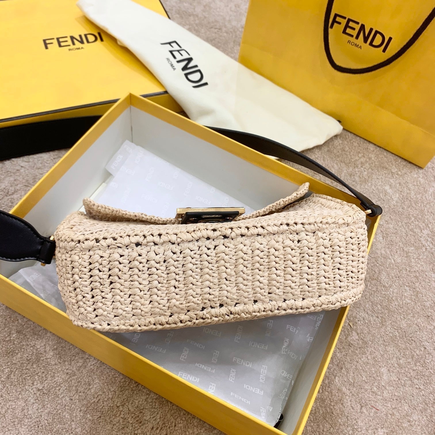 Fendi Top QualityTop Quality Baguette Straw Woven Black FF Crossbody Bag