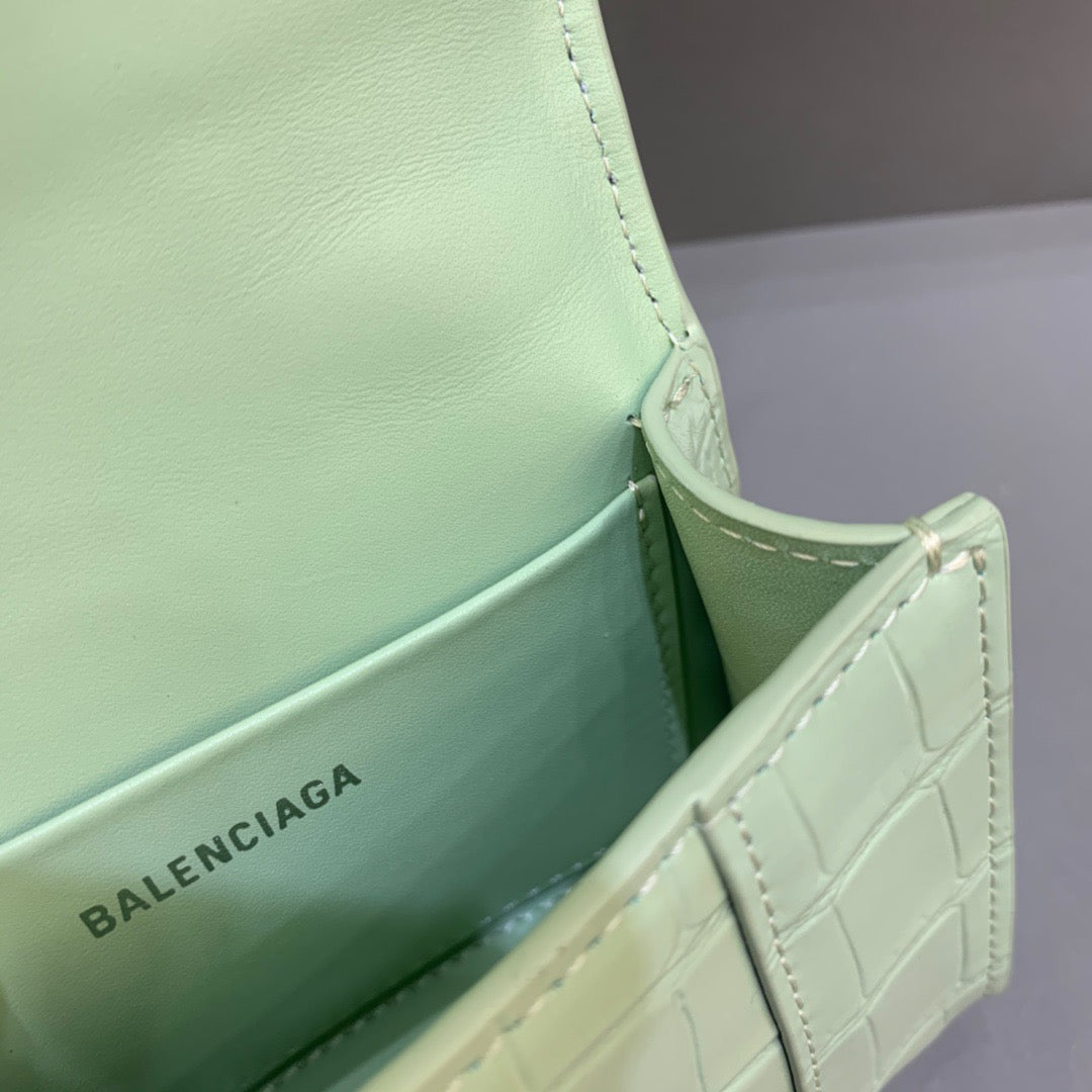 Top Quality Hourglass Handbag With In Light Green Mini Travel Bag