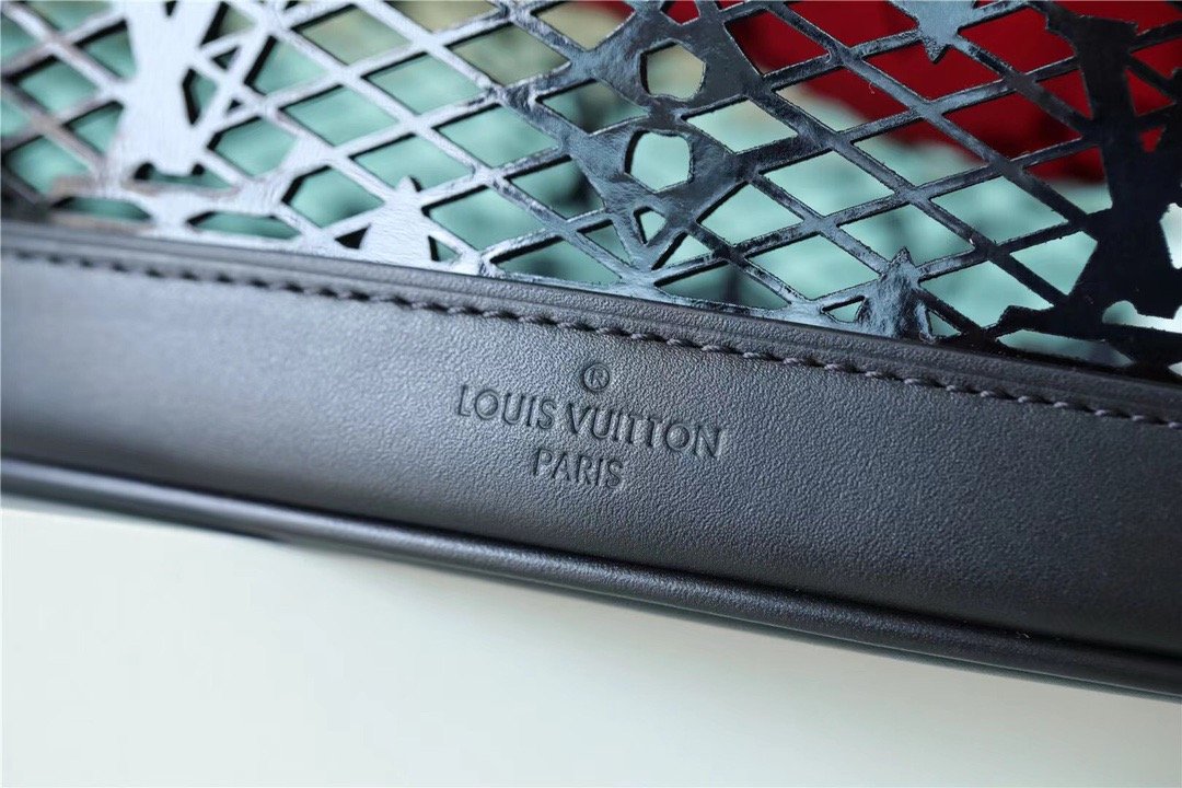 Top Quality Pm Lace By Nicolas Ghesquiere Monogram Black Crossbody Bag