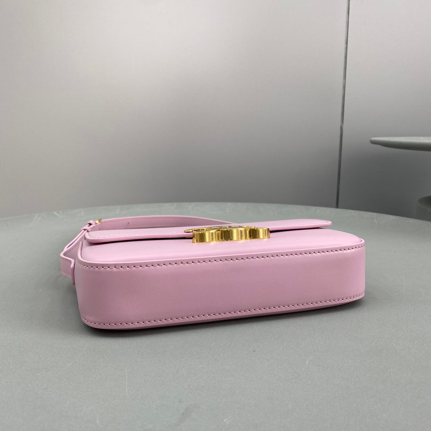 Top Quality Triomphe Shoulder Bag Pinike For
