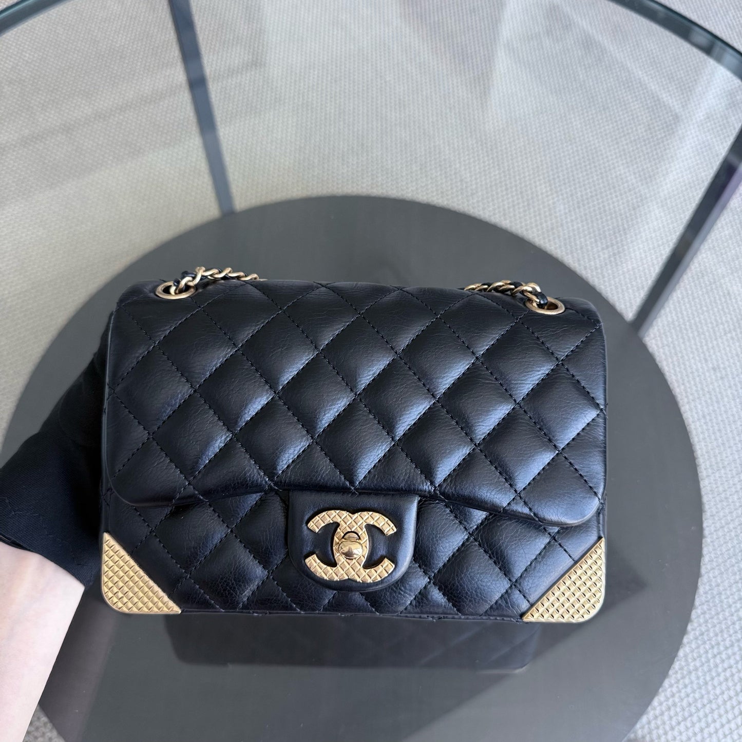 Chanel Rock The Corner Seasonal Flap Small - 20CM Quilted Calfskin Midnight Blue Gold Hardware Series 24