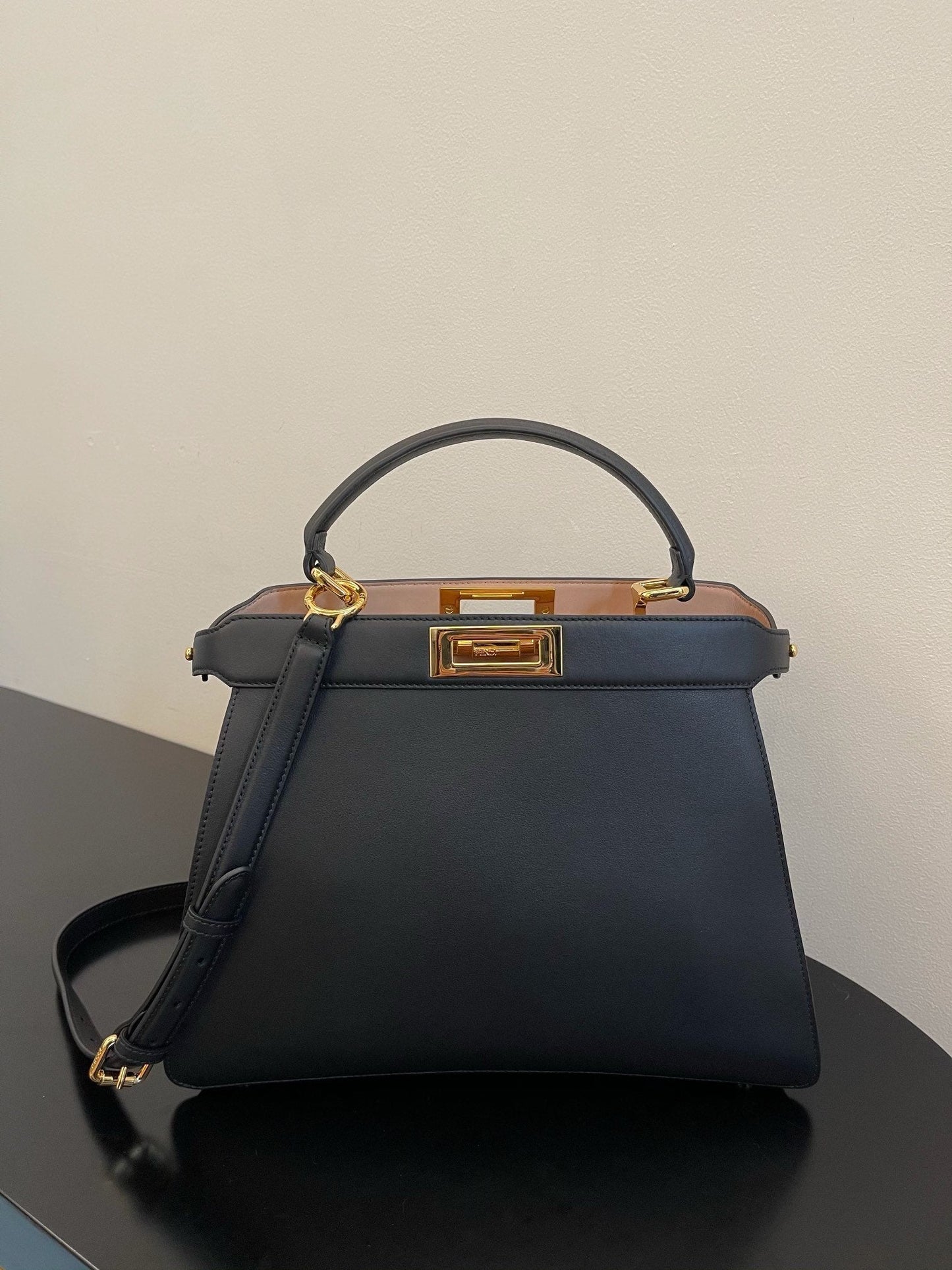 Iseeu Petite Grey Small Travel Bag
