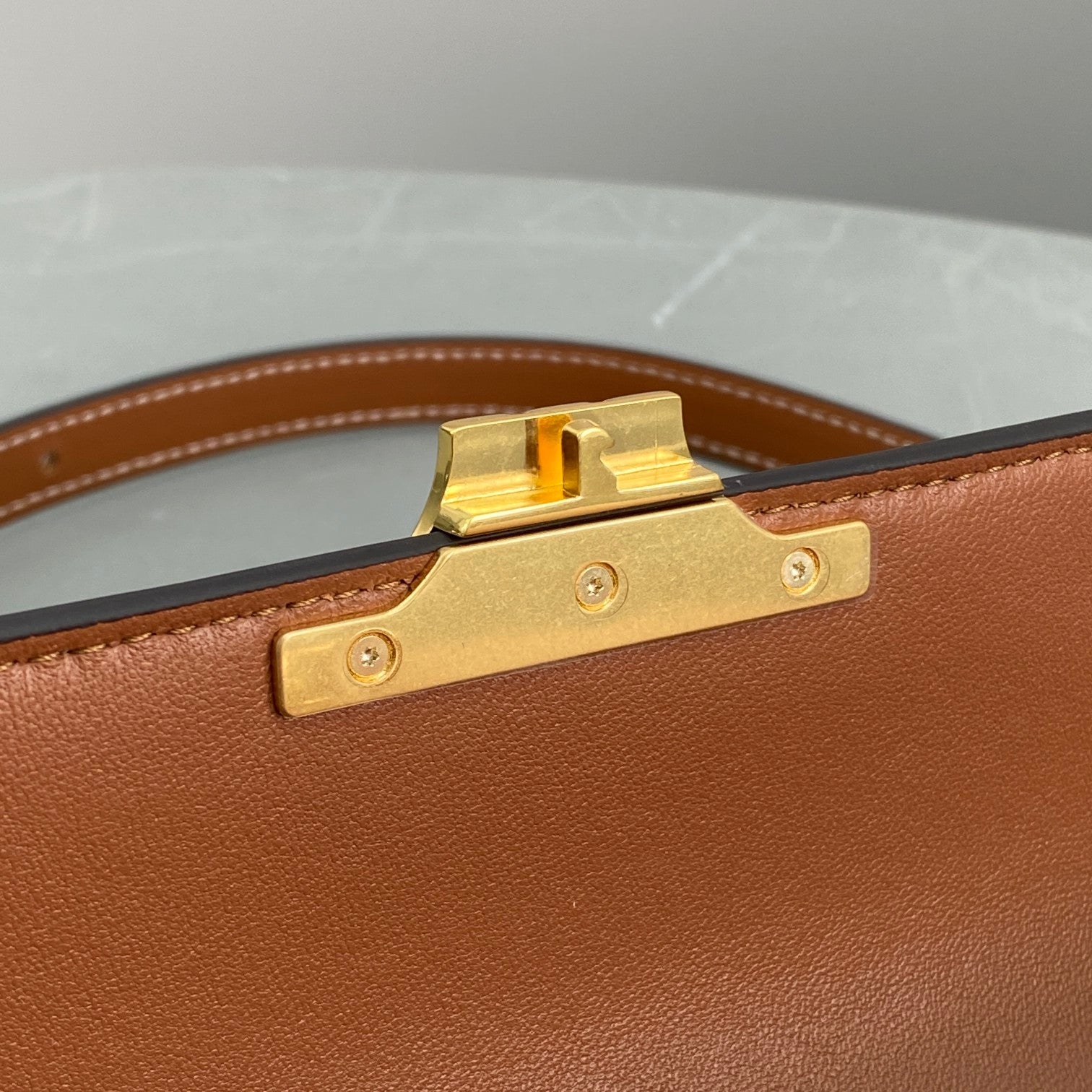 Top Quality Triomphe Shoulder Bag For Women Brown