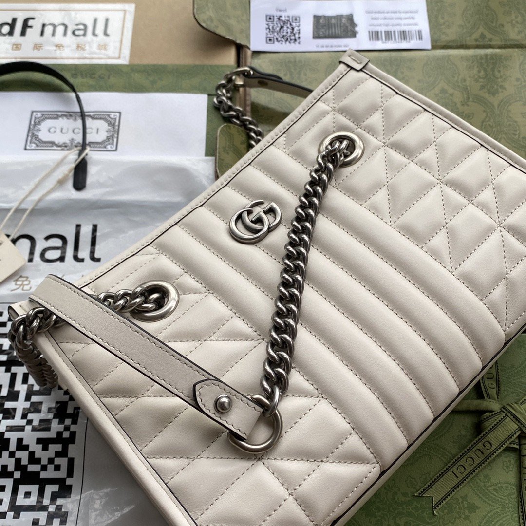 gg Marmont Matelasses 10in 26.5cm White Small Tote Bag