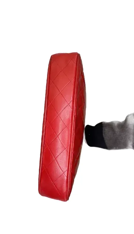 Leather handbag Chanel Red in Leather A- A-