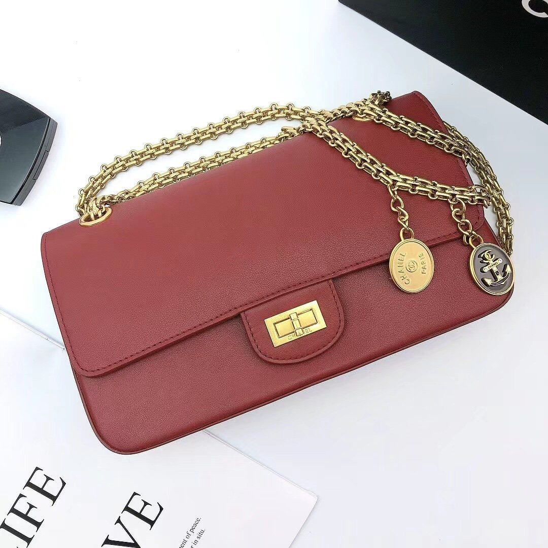 CHLMaroon Medallion Nude Reissue 2.55 Red Flap Handbag