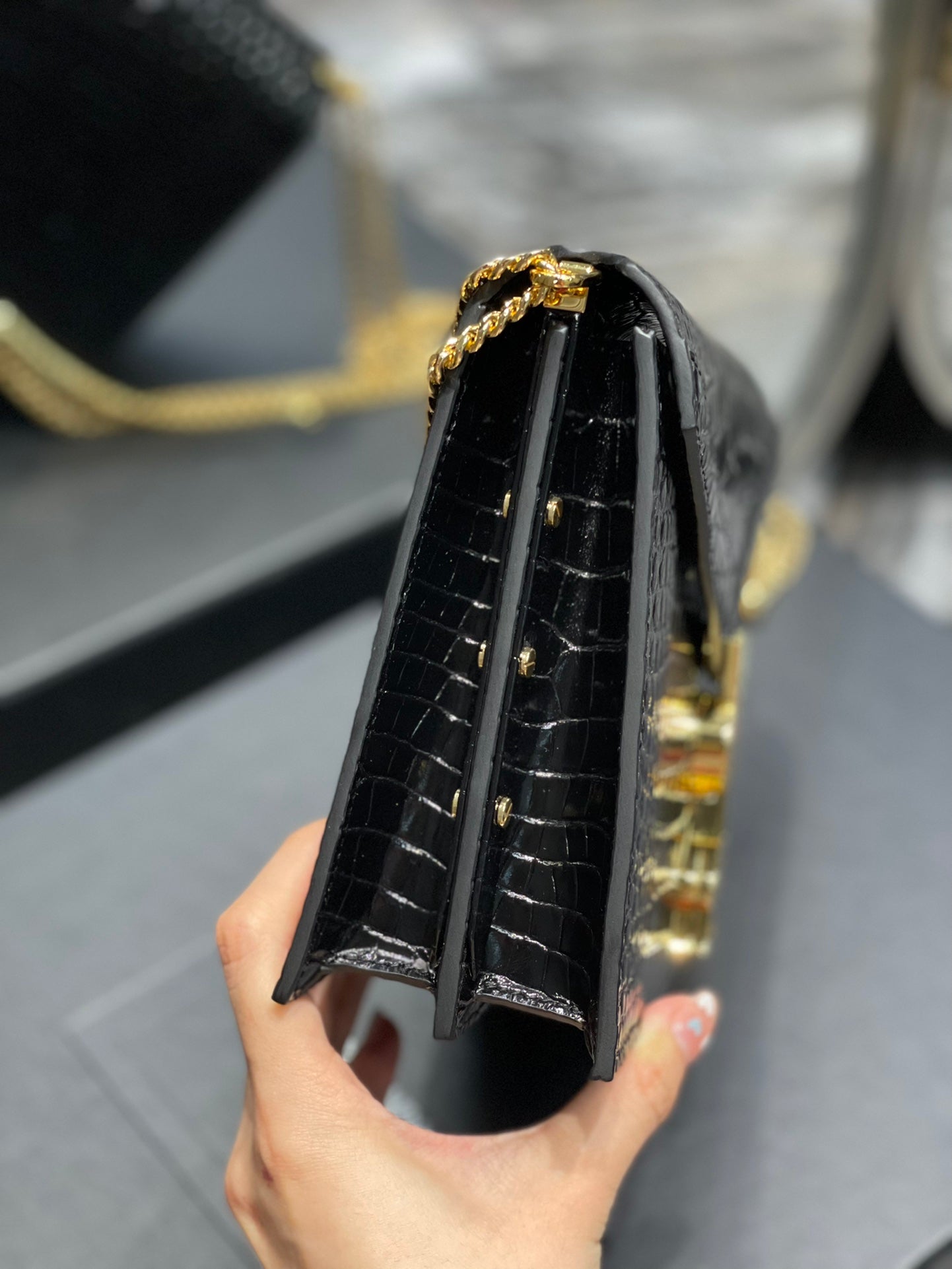 YSL Saint Laurent Cassandra 8in 22cm Black Medium Chain Handbag