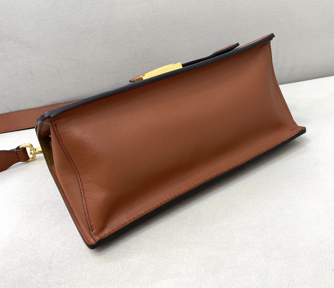 Top QualityTop Quality Kan U Brown Small Handbag