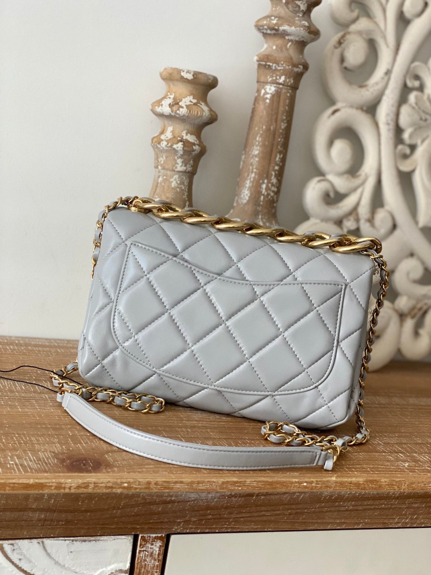 CHLLarge 23cm 9in Grey Flap Handbag