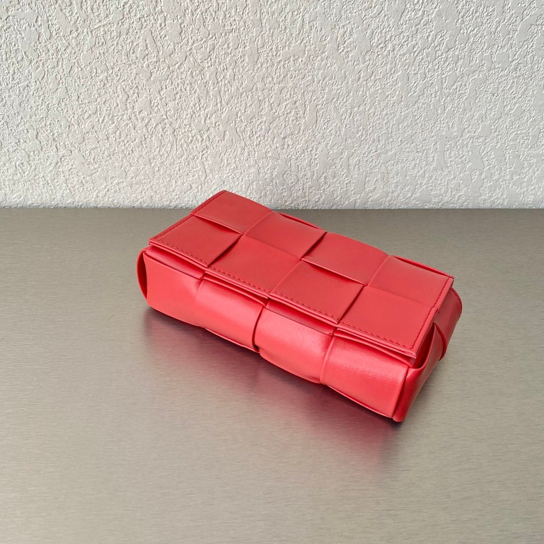 Top Quality Candy Cassette For Women Women Red Travel Bag