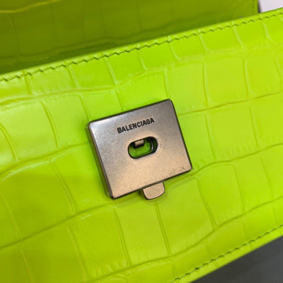 Top Quality Gossip On Shoulder Bag Neon Green Small