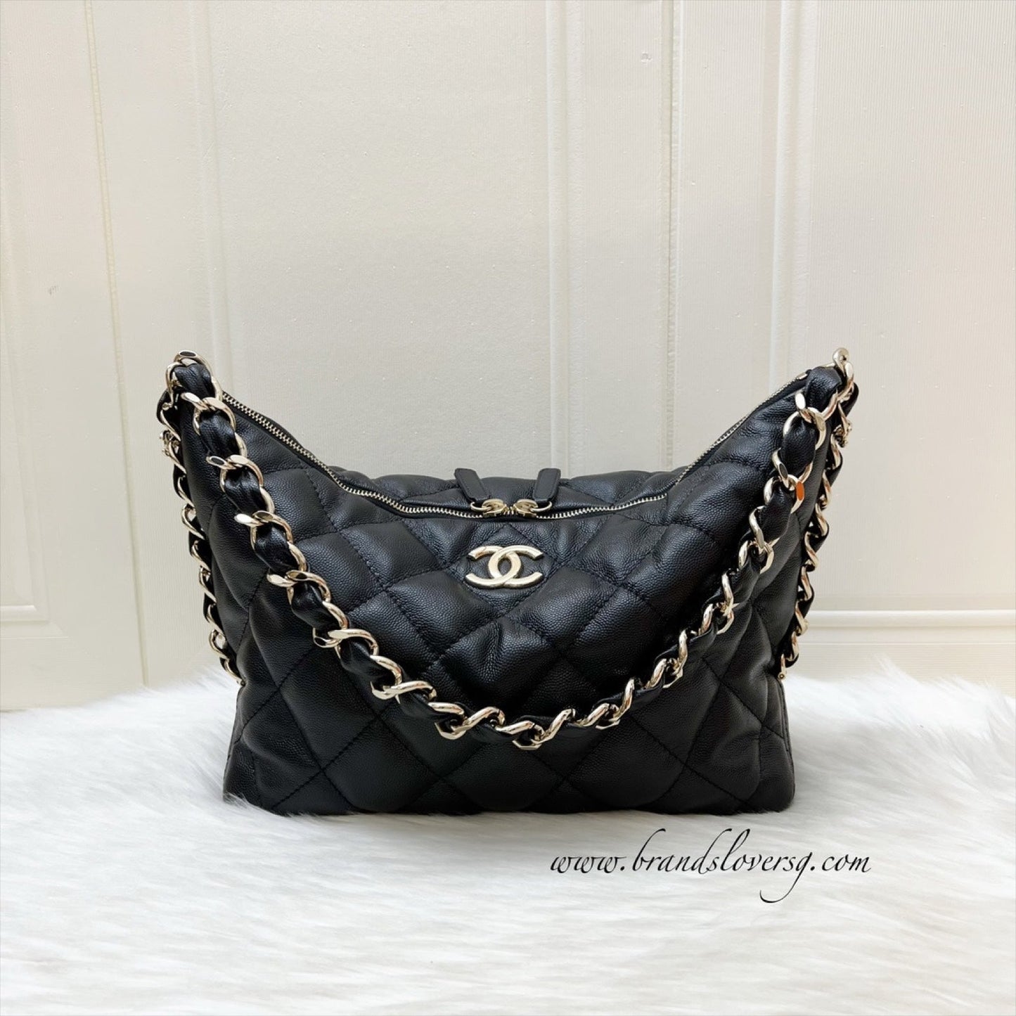 Chanel 24P Large Hobo Bag in Black Caviar and Lghw ( )