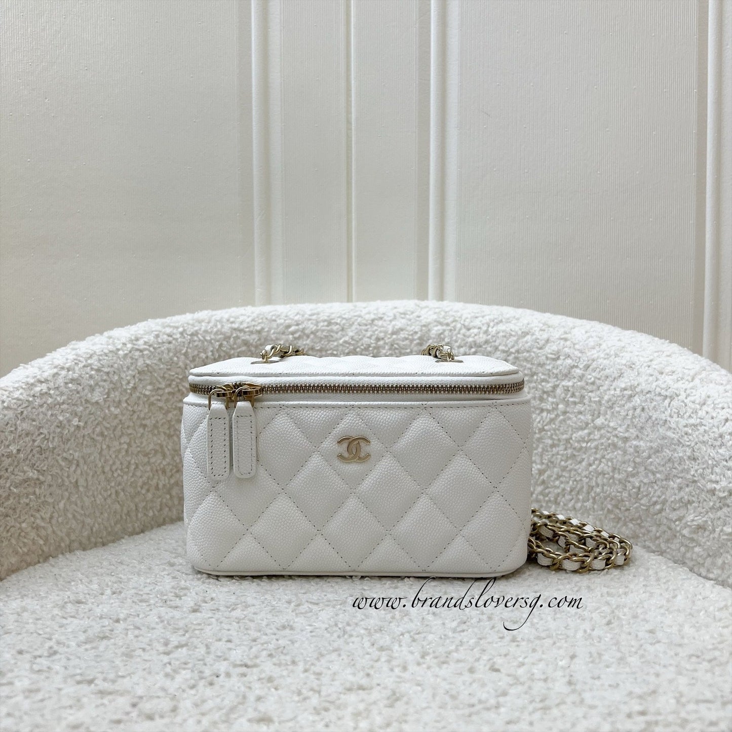 Chanel Classic Small Vanity in White Caviar and Lghw ( ) Handbag