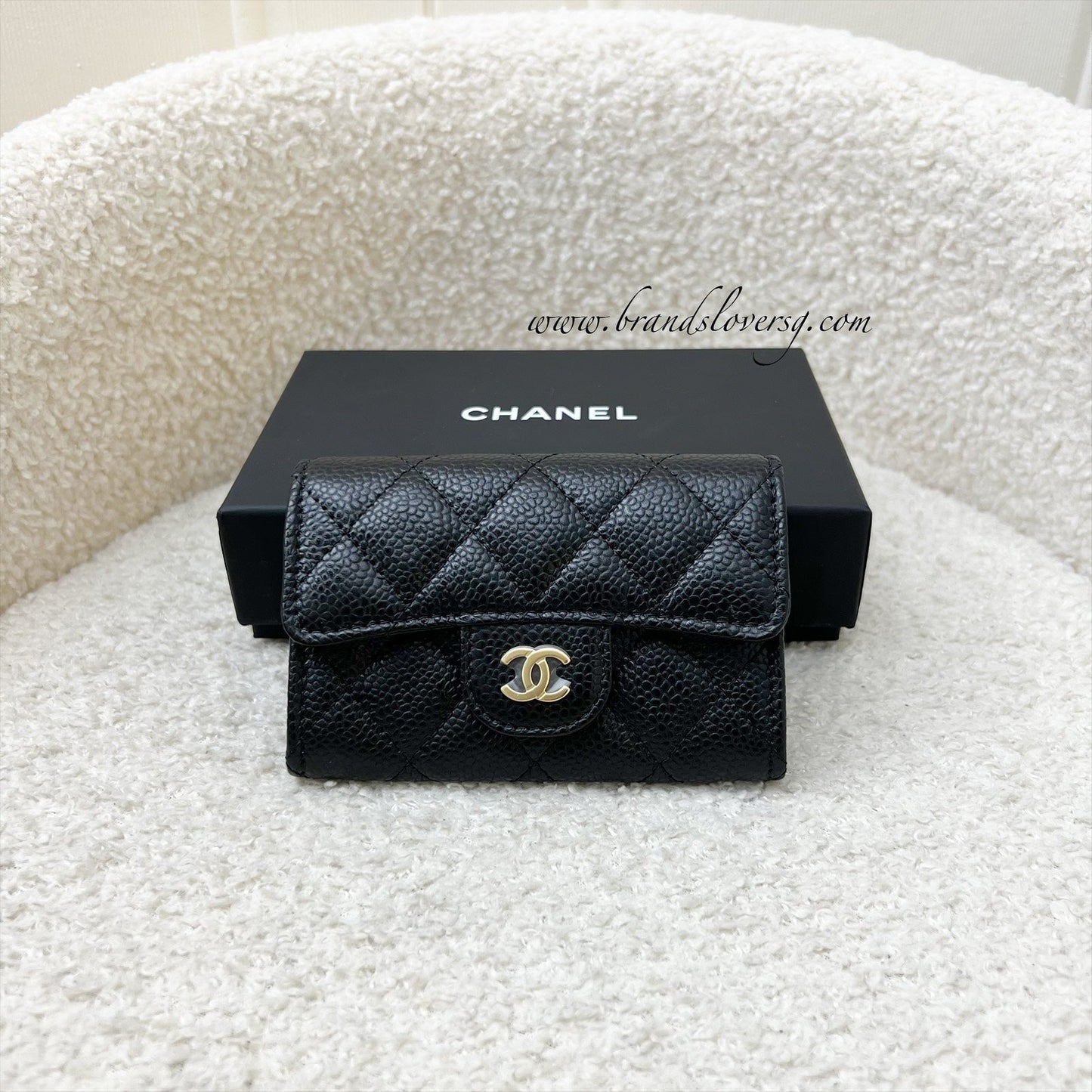 Chanel [brand New] Classic Snap Card Holder in Black Caviar and Ghw ( ) Handbag
