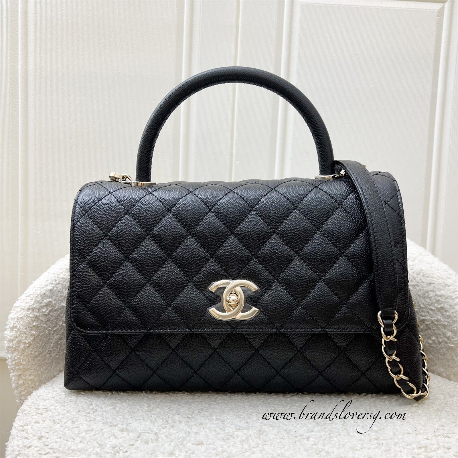 Chanel Medium 29Cm Coco Handle In Black Caviar And Ghw ( ) Bag