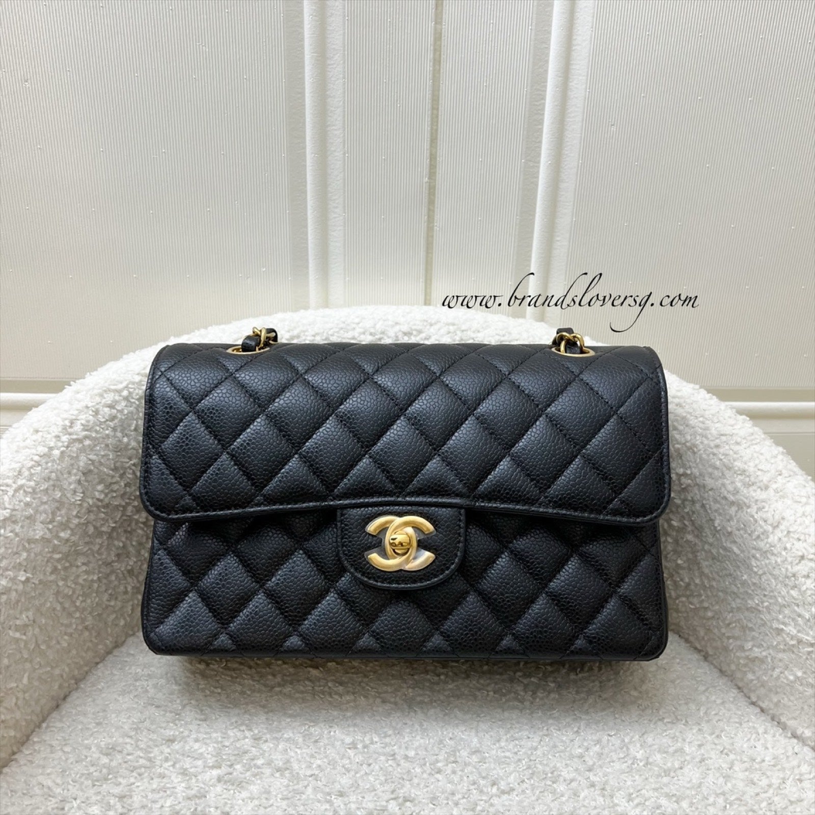 Chanel Small Classic Flap Cf in Black Caviar and Ghw Handbag