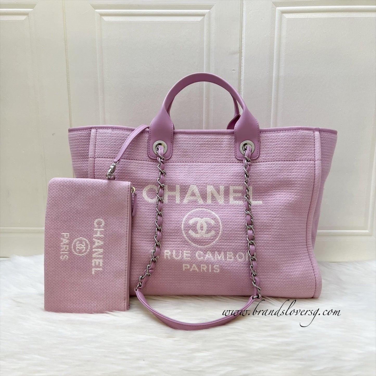 Chanel Medium / Large Deauville Tote in 22S Pink Fabric LGHW