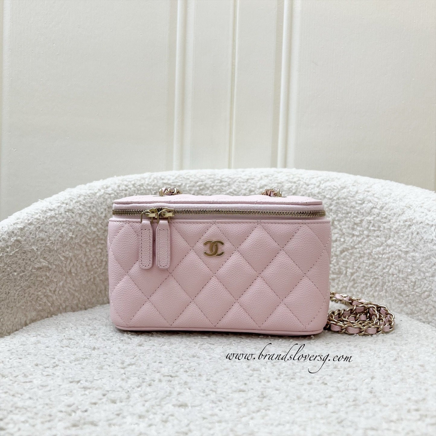 Chanel Small Classic Vanity In 22S Pink Caviar And Lghw ( ) Bag