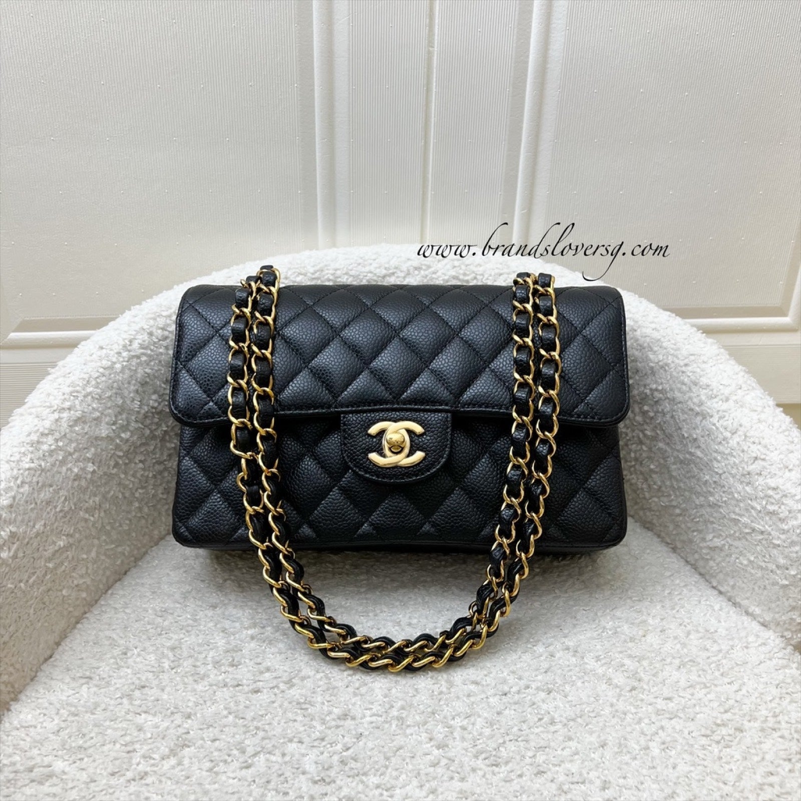Chanel Small Classic Flap Cf in Black Caviar and Ghw ( ) Handbag