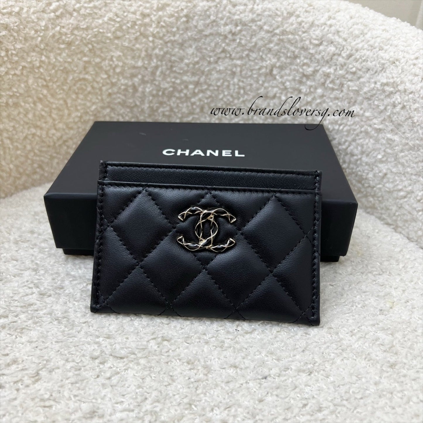 Chanel Seasonal Flat Card Holder in Black Lambskin (Model: AP3627)