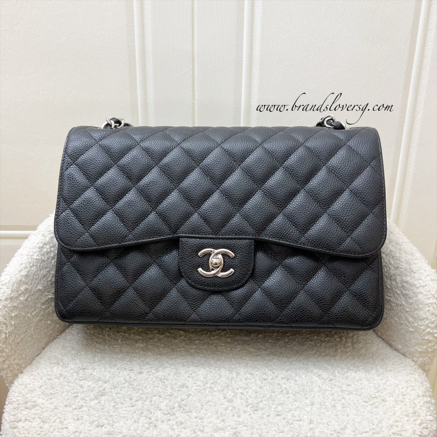Chanel Jumbo Classic Flap Cf in Black Caviar and Shw Handbag