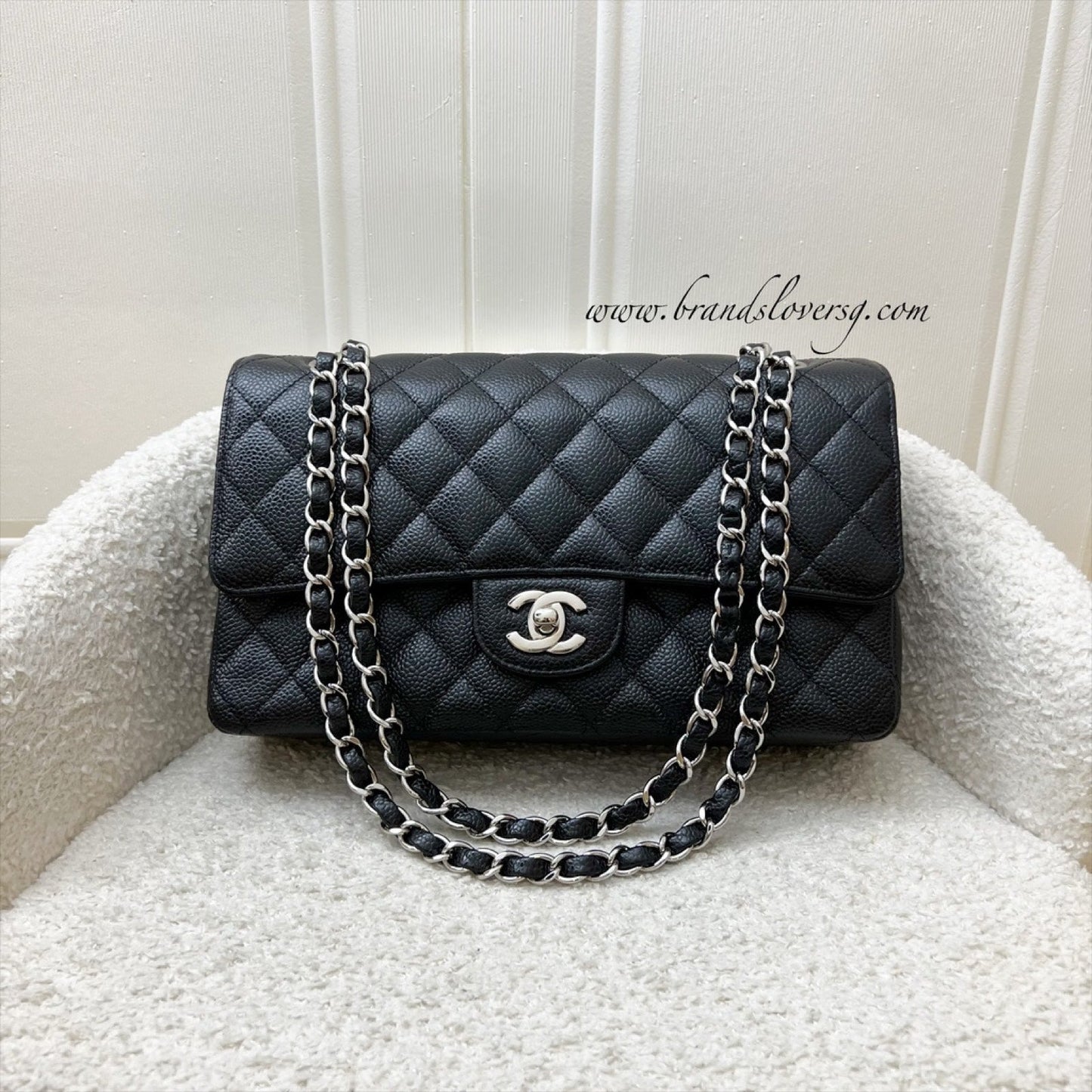 Chanel Medium Classic Flap Cf in Black Caviar and Shw ( ) Handbag