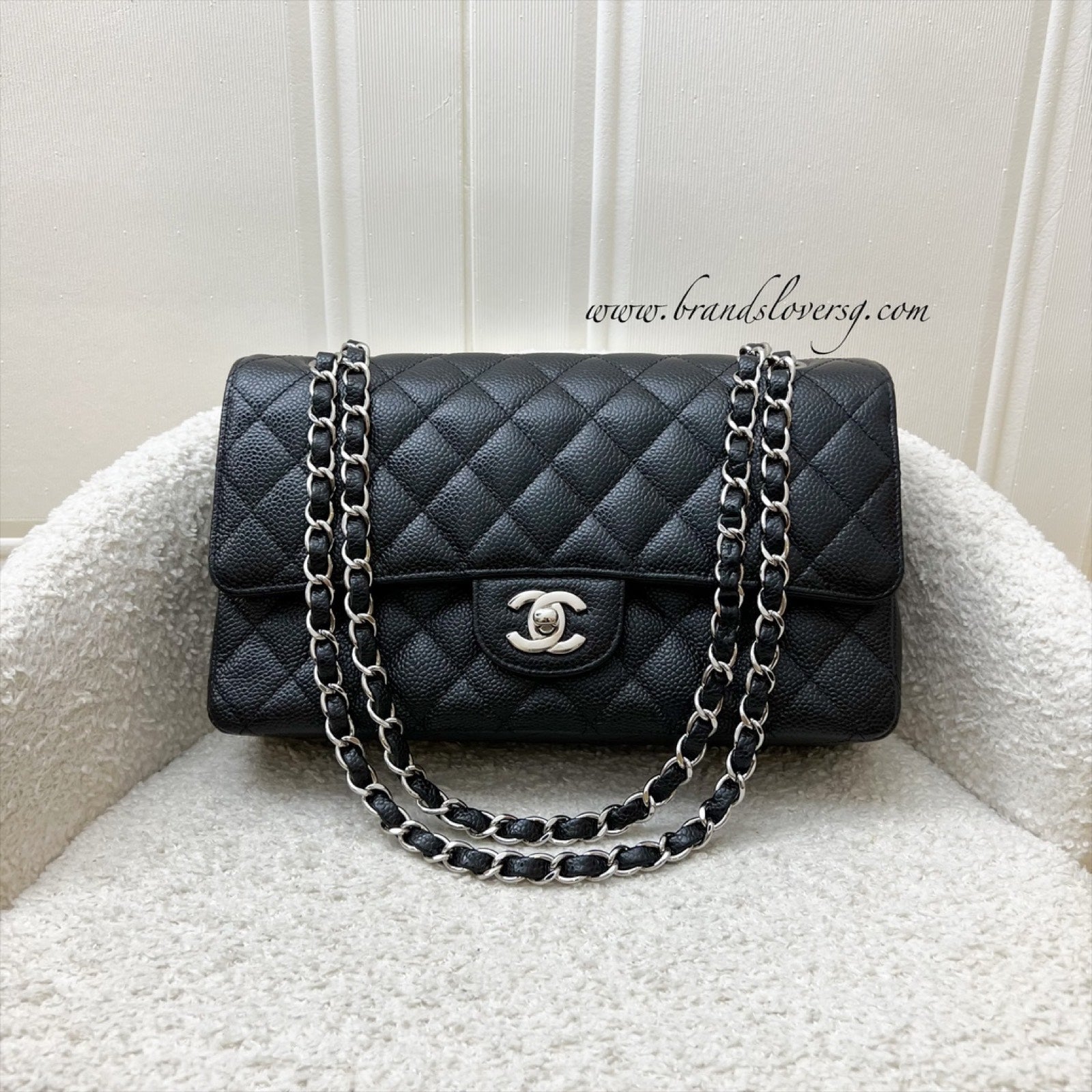 Chanel Medium Classic Flap Cf in Black Caviar and Shw ( ) Handbag