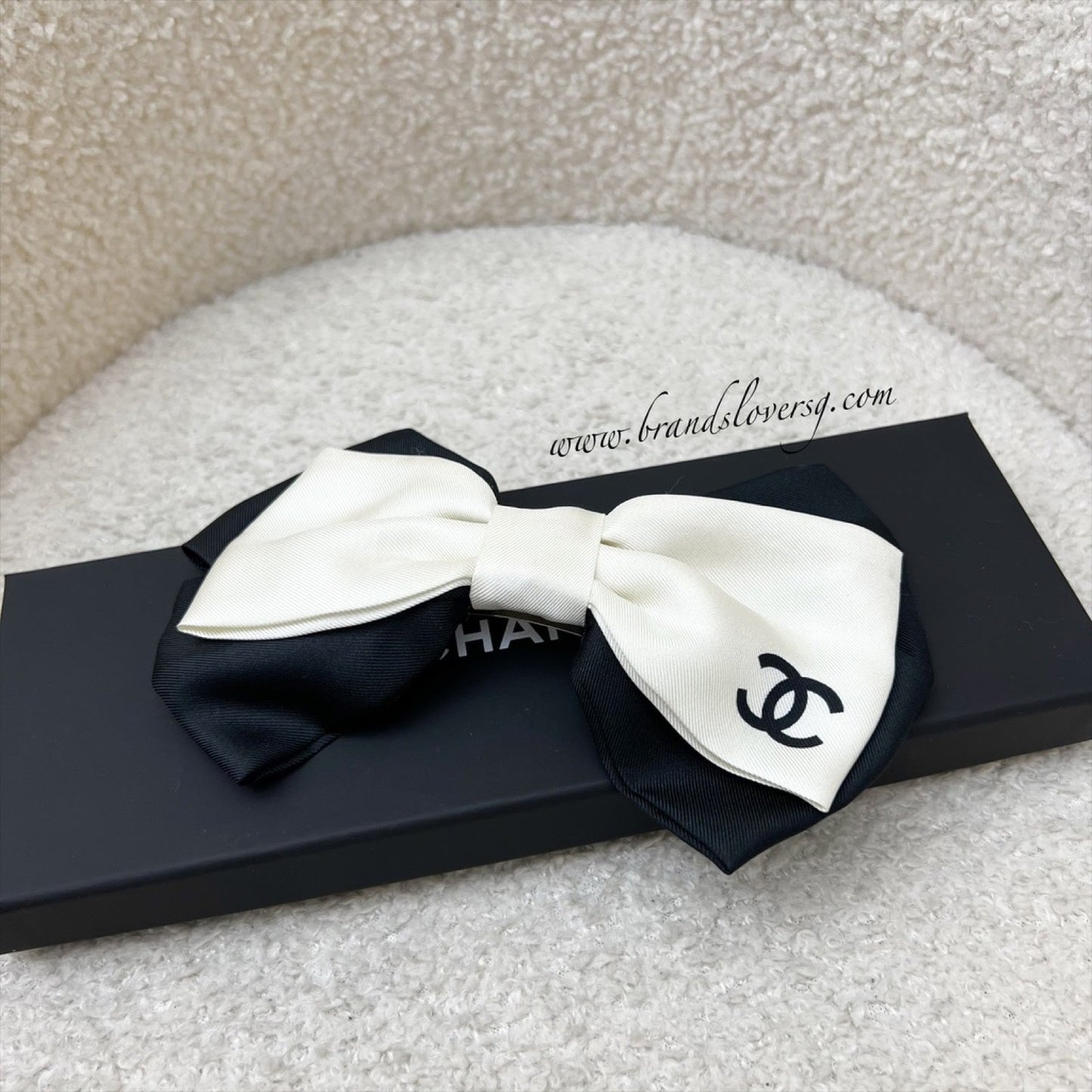 Chanel 23B Bow Barrette Hair Clip In Black And Off White Fabric Bag