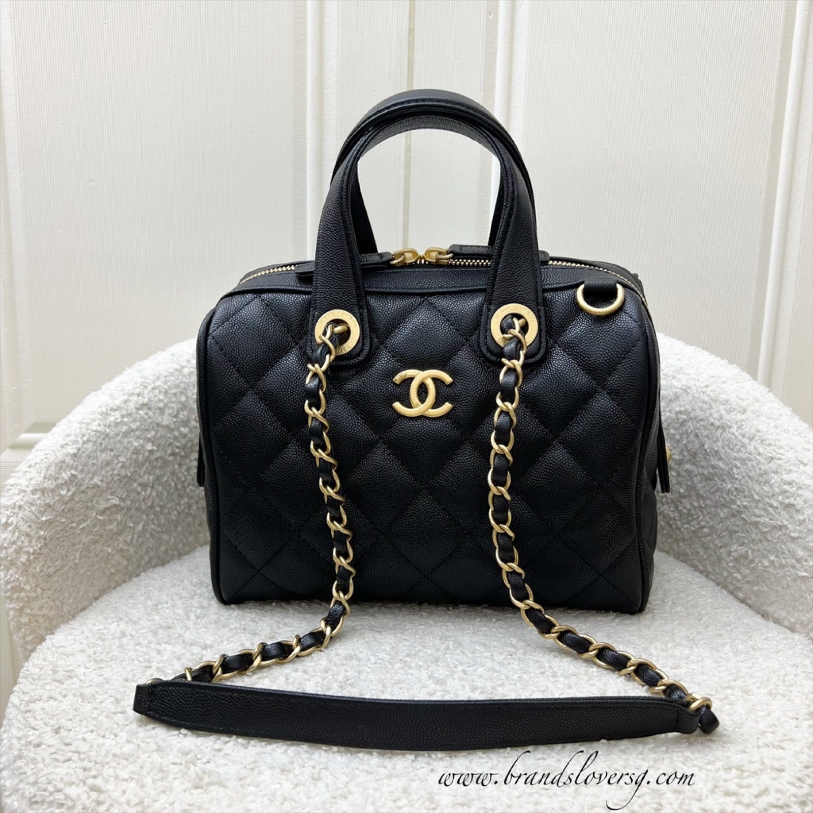 Chanel 25A Small Bowling Bag in Black Caviar and Aghw ( )