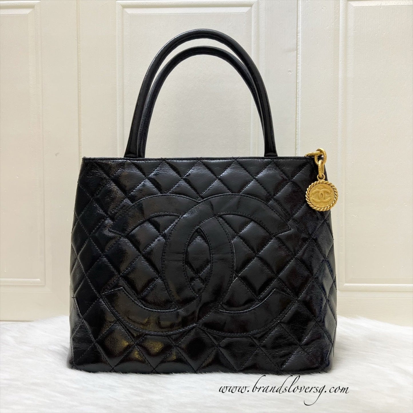 Chanel Medallion Tote in Black Glossy Calfskin and Aghw