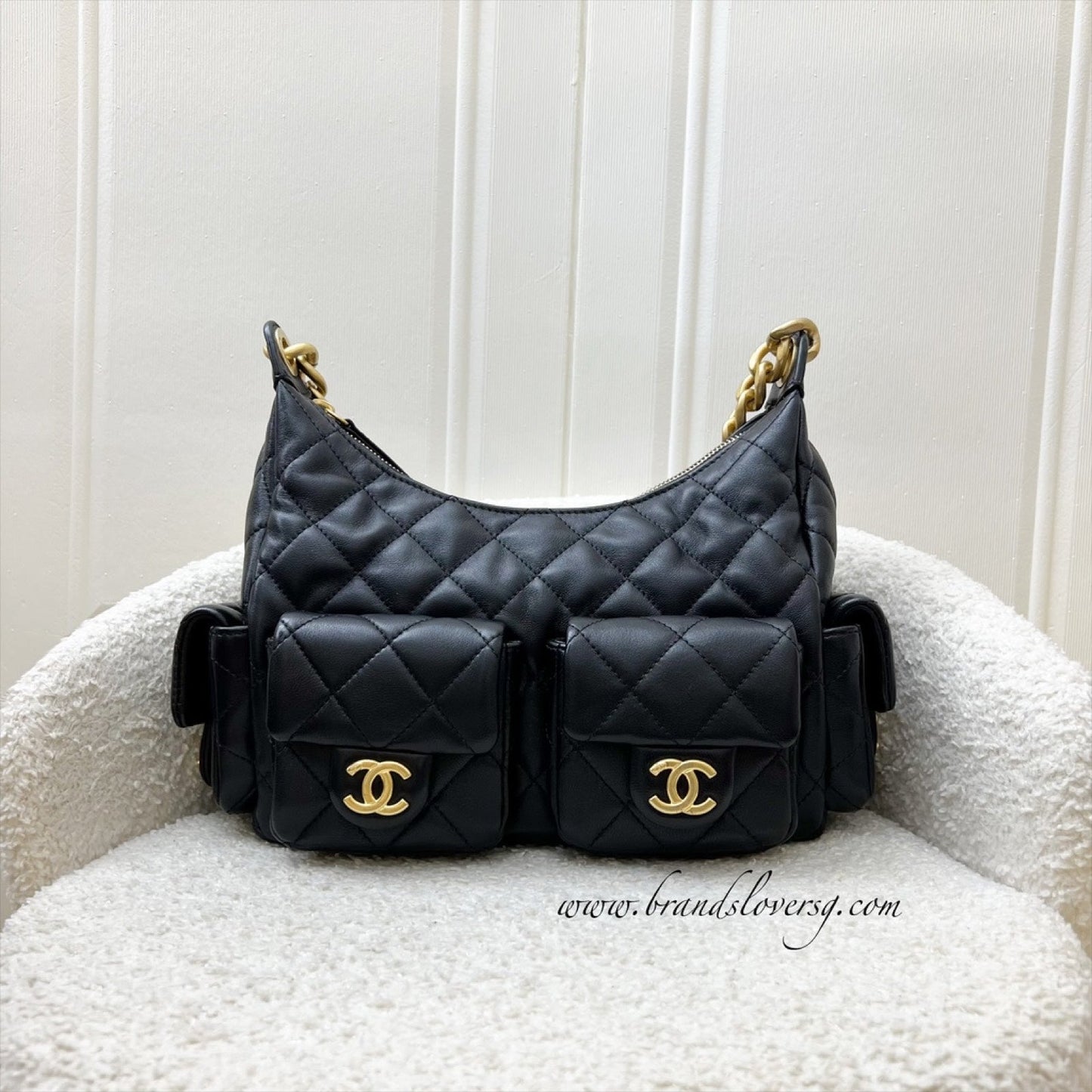 Chanel 25C Small Hobo Bag in Black Shiny Lambskin and Aghw ( )