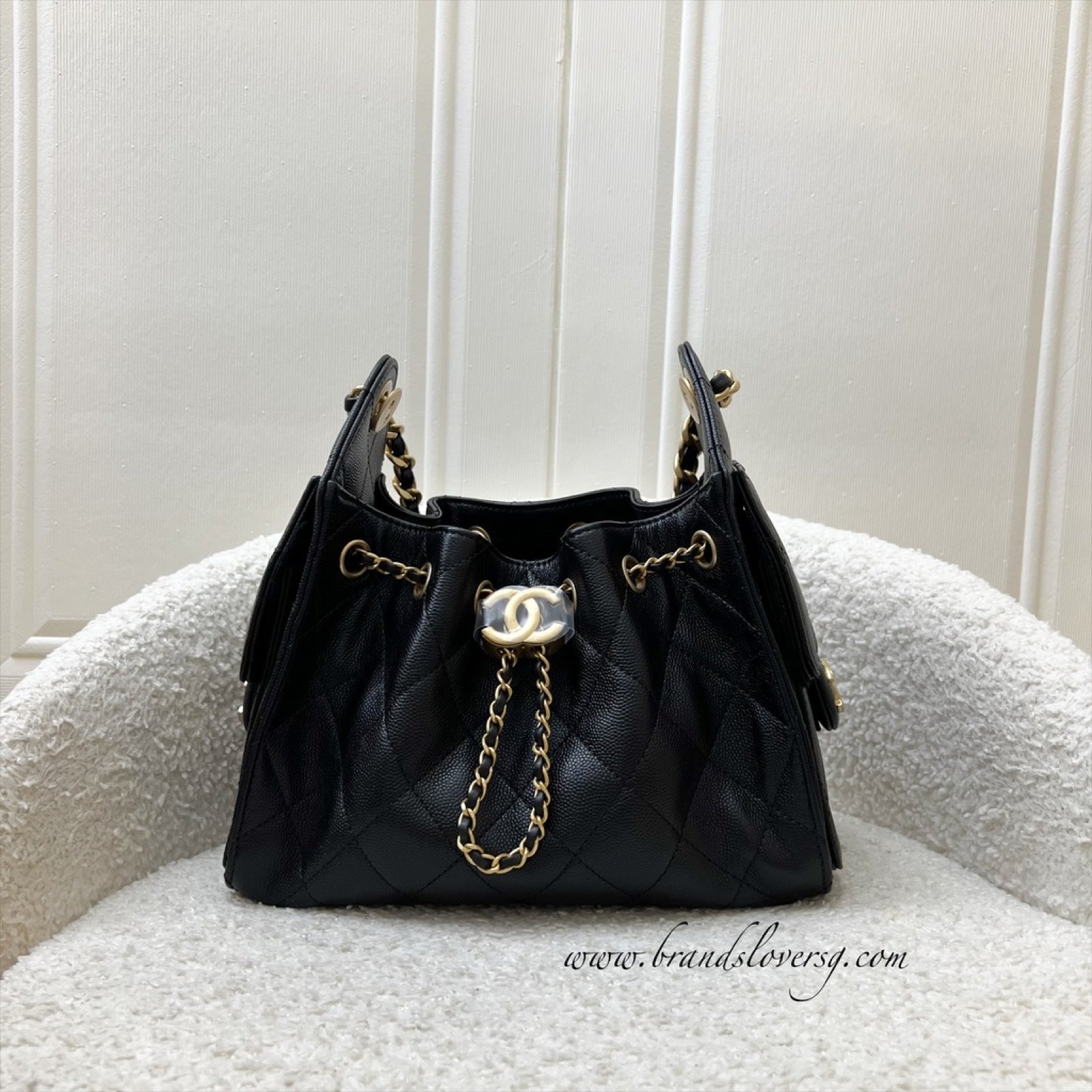 Chanel [local Set Nov 2025] 25 Mini Hobo Bag in Black Caviar and Aghw ( )