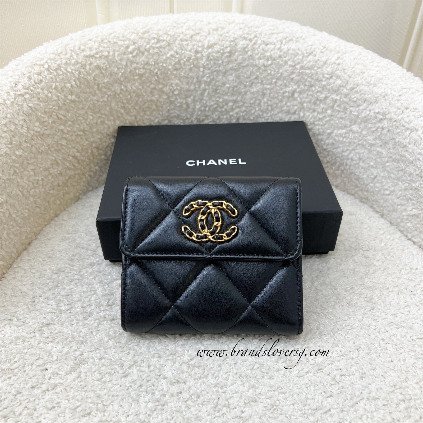 Chanel 19 Compact Trifold Wallet In Black Lambskin And Aghw Bag