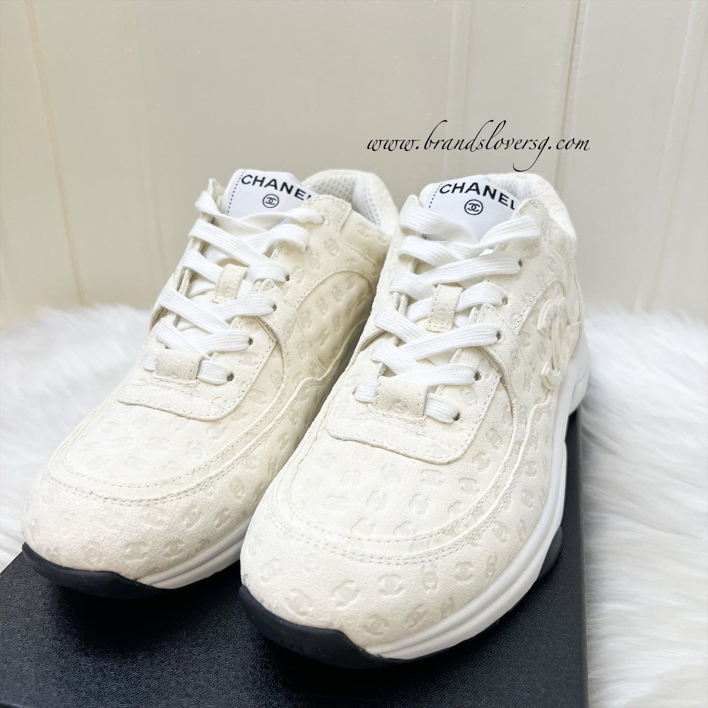 Chanel CC Logo Printed Sneakers in White Sz 38.5 for Women