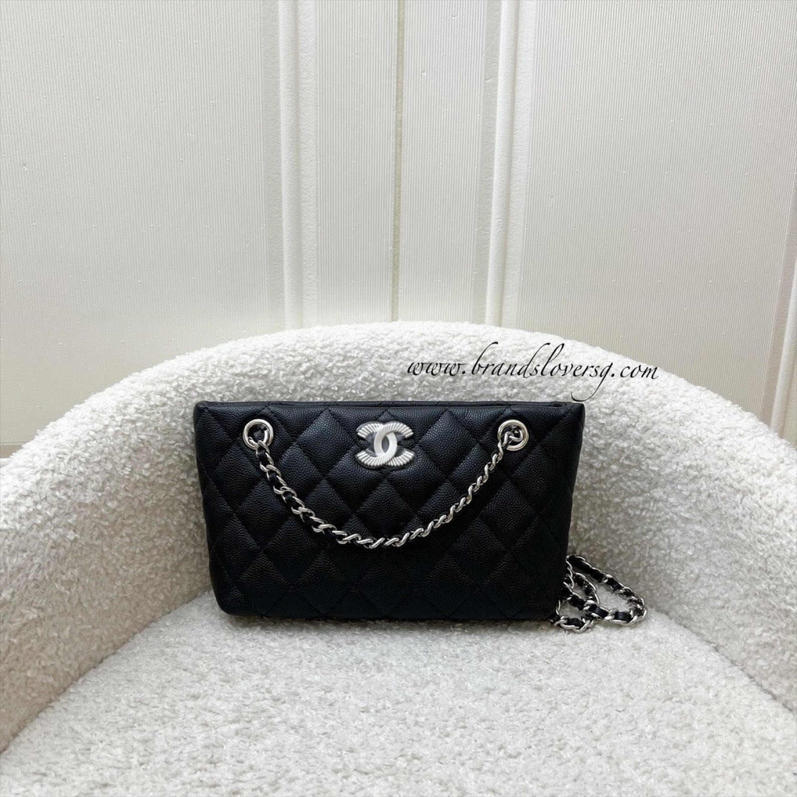 Chanel 25C Mini Clutch with Chain in Black Caviar and Shw ( )