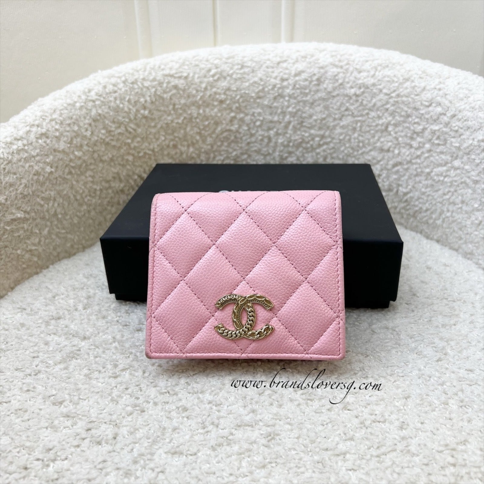 Chanel Bifold Wallet With Coin Compartment In Pink Caviar And Aghw Bag