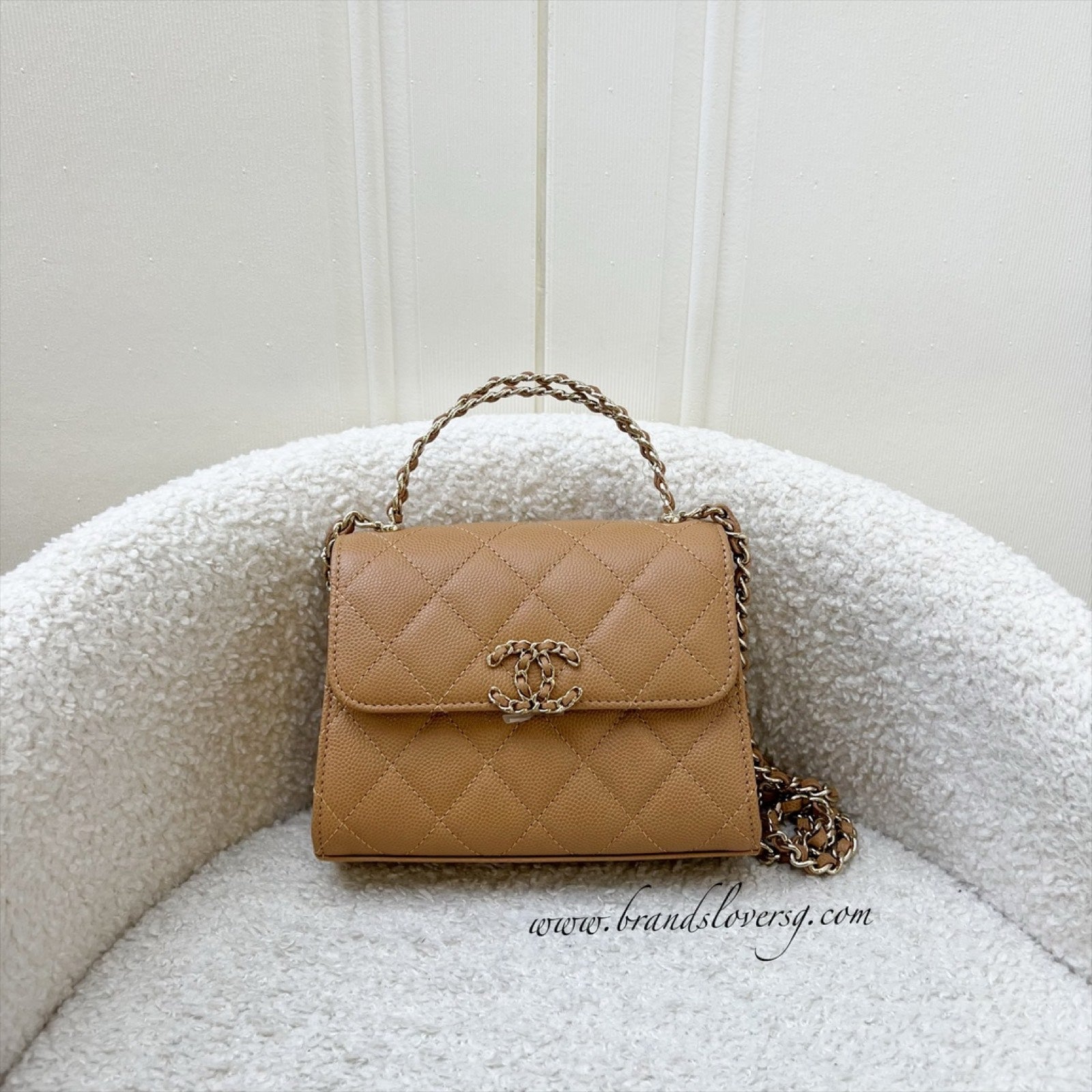 Chanel 23P Top Handle Kelly Clutch with Chain in Caramel Caviar and Ghw ( )
